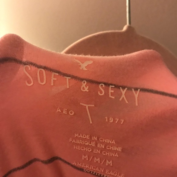 Soft and sexy tee - Picture 2 of 2